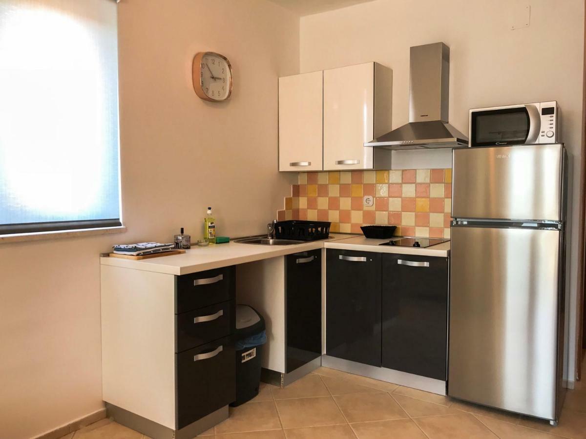 Barbat na Rabu Mr. Hall Apartments מראה חיצוני תמונה