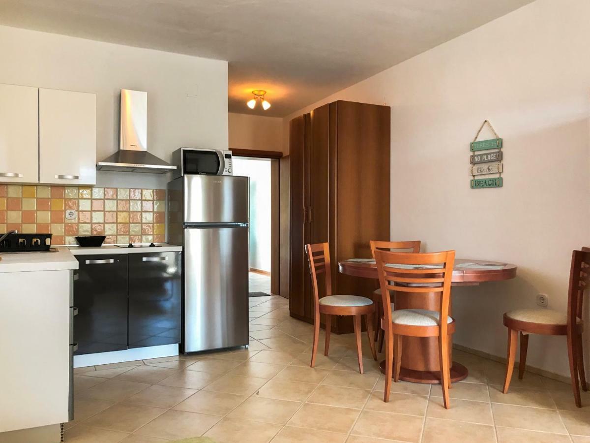 Barbat na Rabu Mr. Hall Apartments מראה חיצוני תמונה